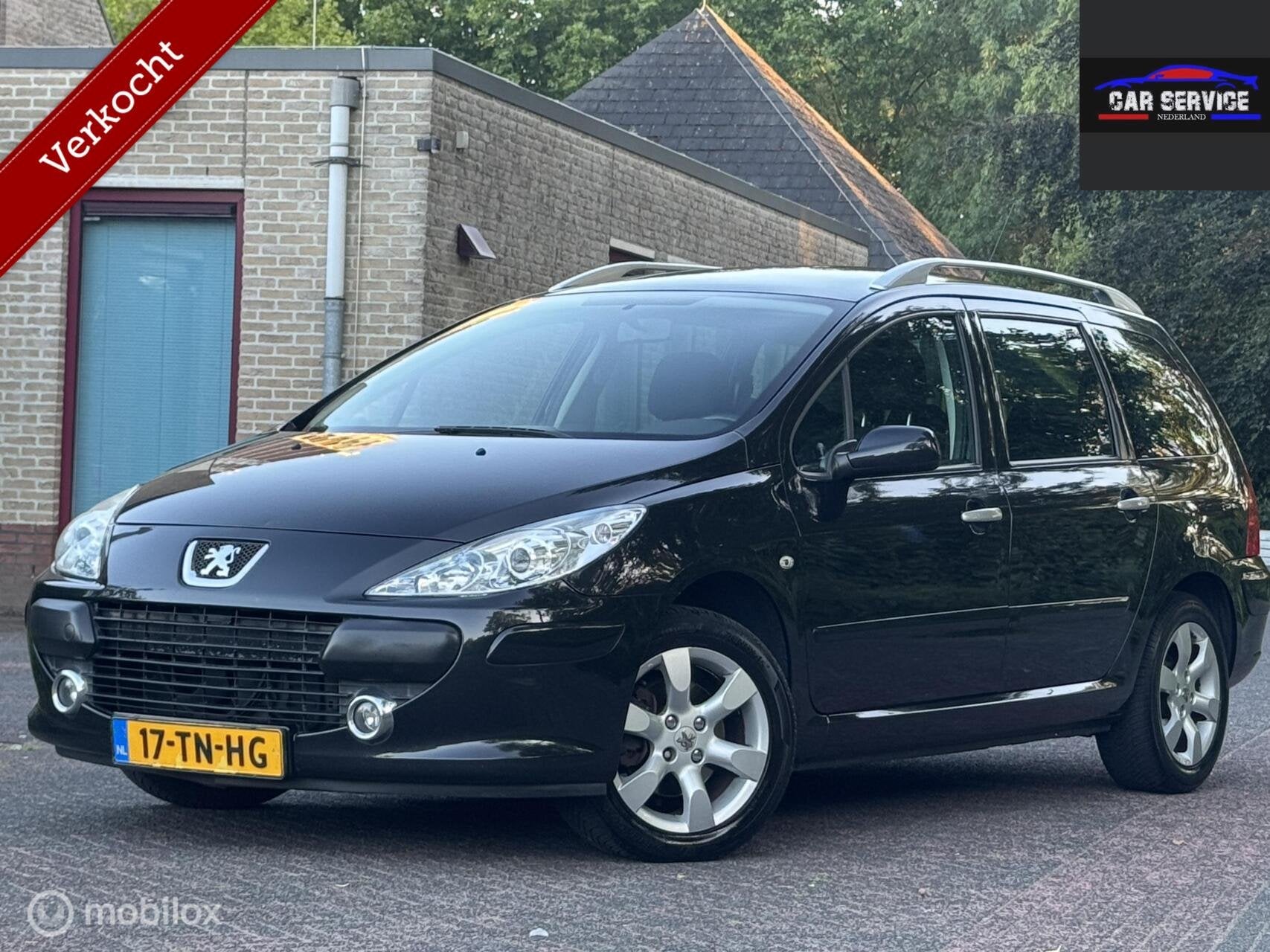 Peugeot 307 SW 2.0-16V Prem/TREKHAAK/NAP/NWE APK/7 PERSOONS, Auto's, 730 kg, Gebruikt, 4 cilinders, 7 stoelen