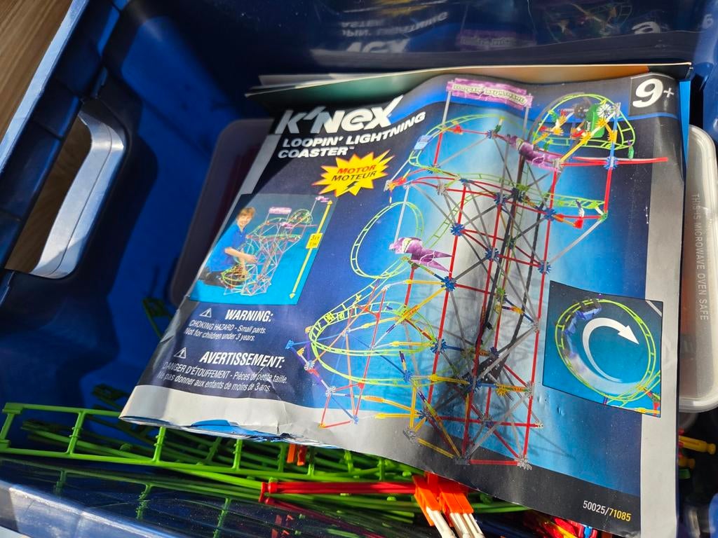 Knex 3 dozen en een krat. Krat niet bij inbegrepen., Ophalen, K'nex