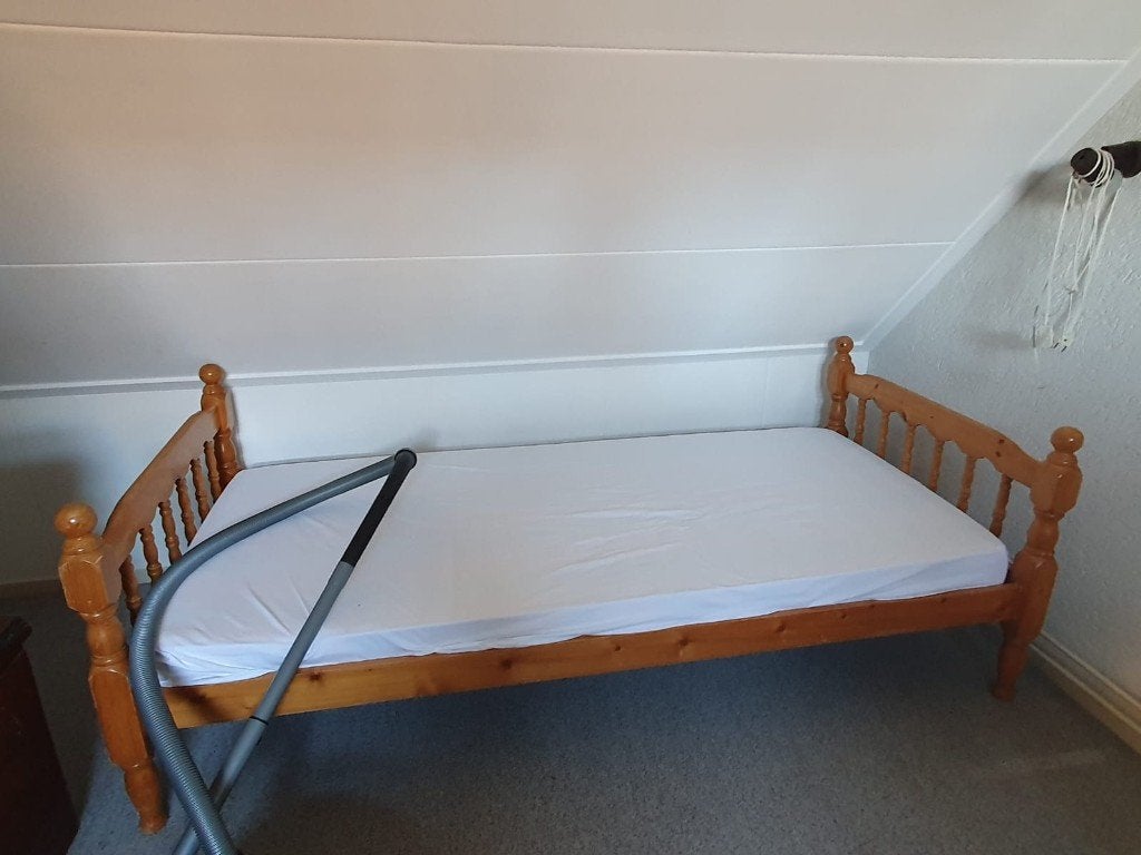 bed, Huis en Inrichting, Slaapkamer | Bedden, Ophalen, Gebruikt, 90 cm, Eenpersoons