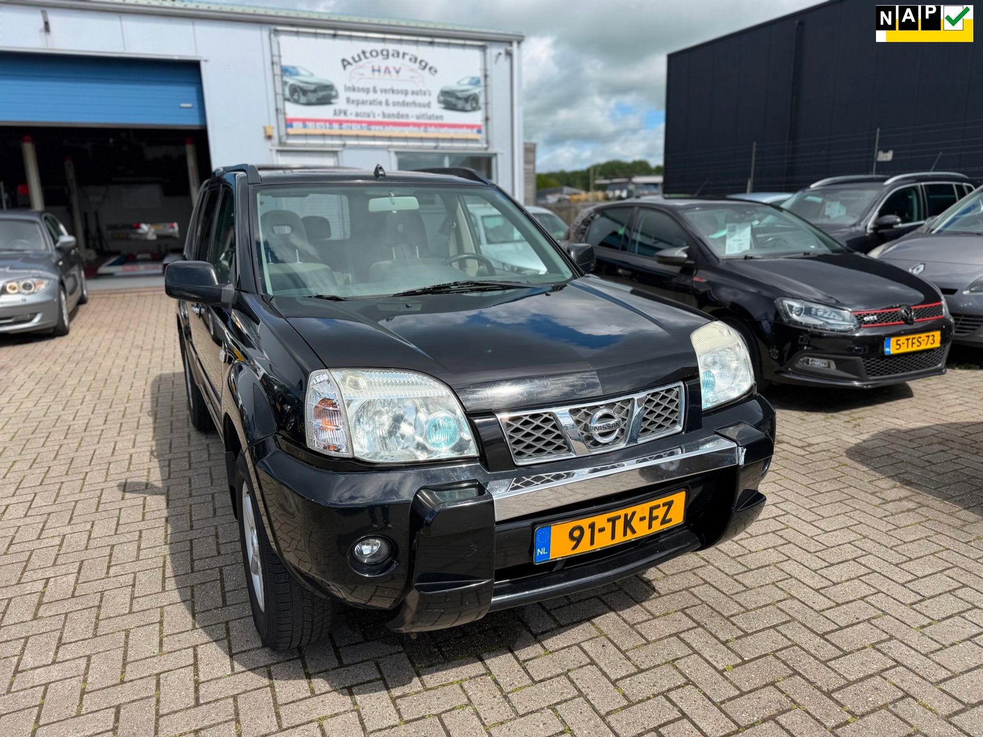Nissan X-Trail 2.5 Sport Outdoor, Gebruikt, 4 cilinders, 2000 kg, Automatische klimaatregeling