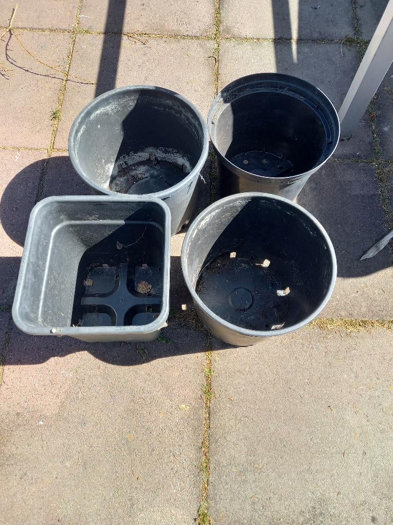 Potten, Tuin en Terras, Kunststof, Gebruikt, Rond, Minder dan 40 cm