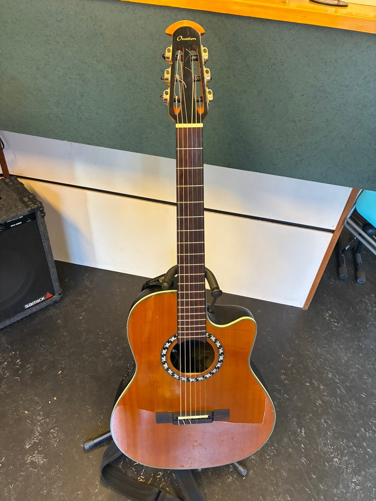 Ovation 1773AX-4  Pro Series Nylon Semi Akoestische Gitaar, Muziek en Instrumenten, Ophalen of Verzenden, Gebruikt, Klassieke of Spaanse gitaar