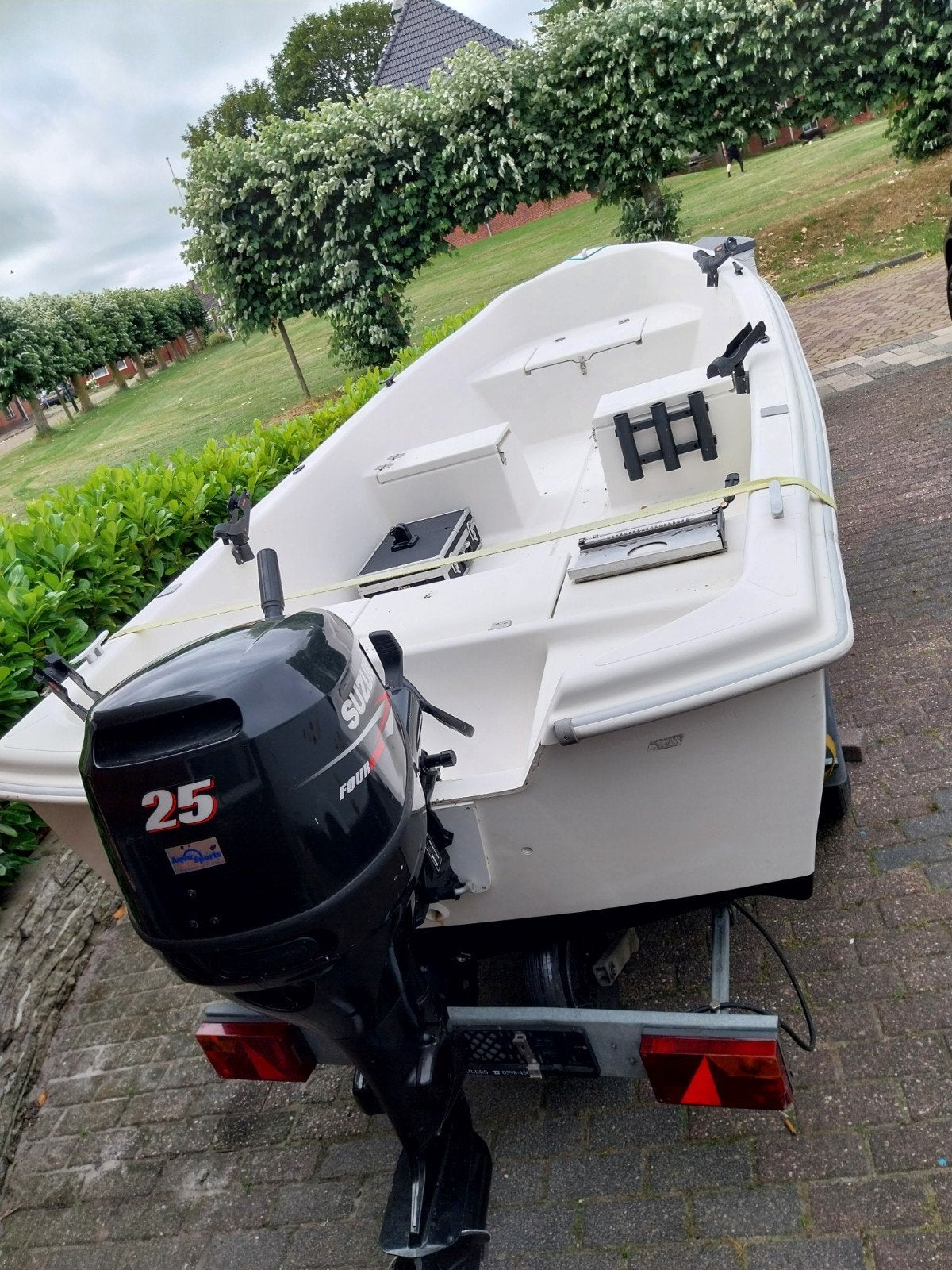 Quicksilver 440 visboot met 25pk Suzuki Vtwin marlin trailer, Ophalen, 10 tot 30 pk, Gebruikt, 5 m
