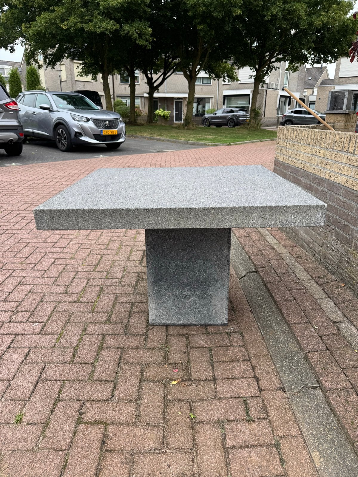 GRATIS Granito/Terrazzo Buitentafel - Zwaar en Robuust, Tuin en Terras, Tuintafels, Ophalen, Gebruikt, Vierkant, Overige materialen