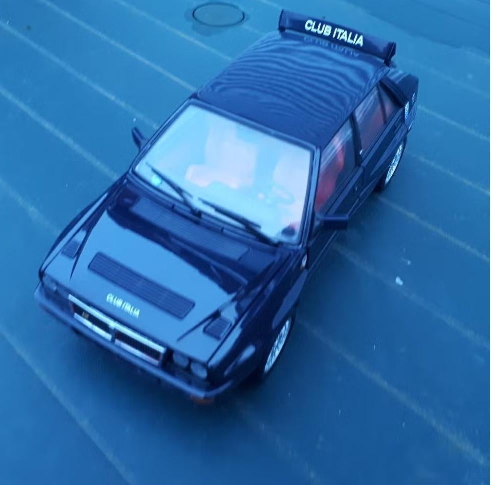 Kyosho Lancia Delta HF Integrale Club Italia AANBIEDING, Verzenden, Zo goed als nieuw, Auto, Kyosho