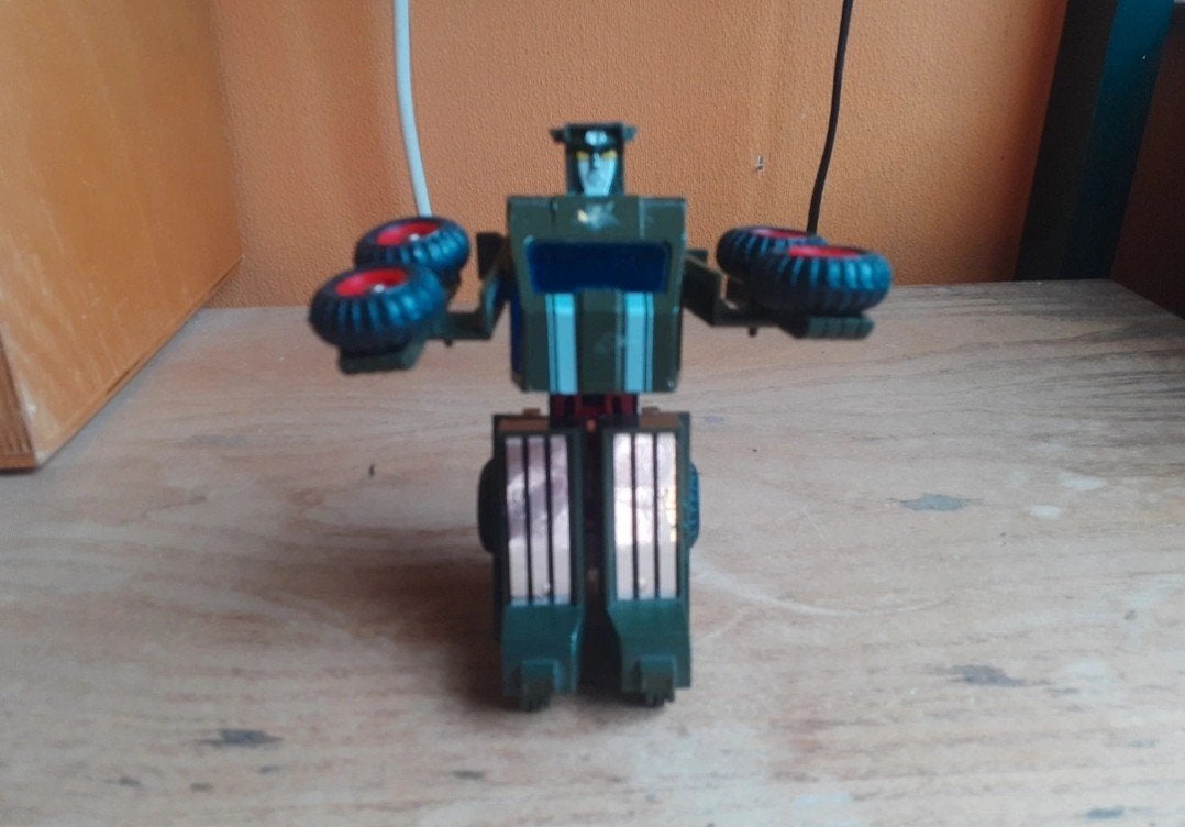Transformers mc toys dynabot military figuur truck, Verzamelen, Transformers, G1, Ophalen of Verzenden, Gebruikt, Autobots