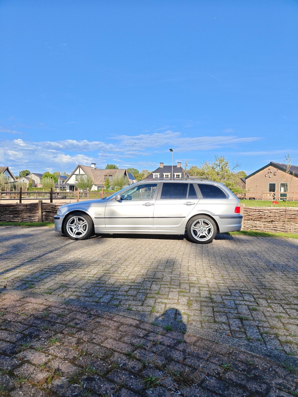BMW 3-Serie 2.0 I 320 Touring 2000 Grijs, Achterwielaandrijving, 11 km/l, Handgeschakeld, Particulier