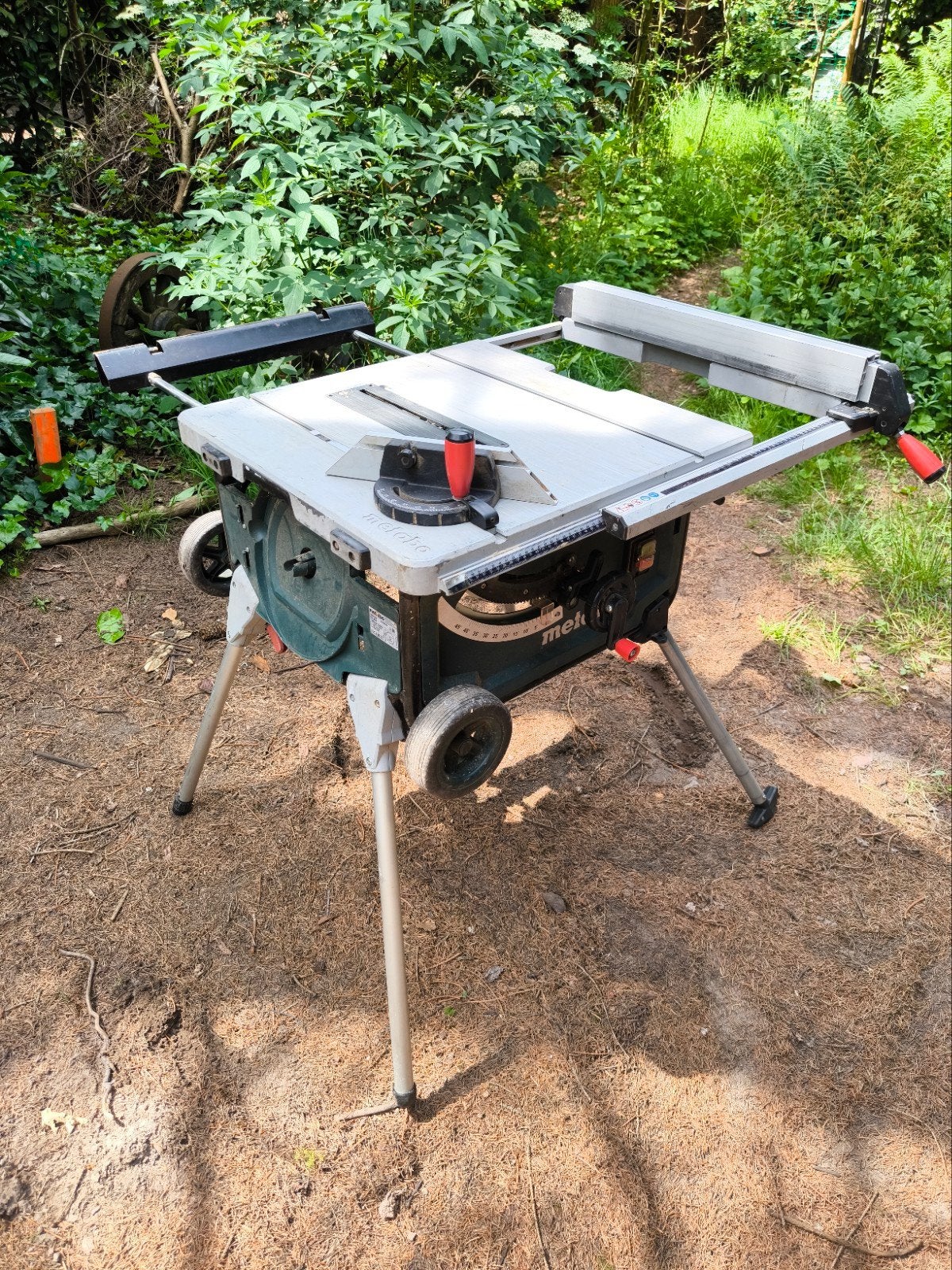 Metabo TS 254 Tafelcirkelzaag - Krachtig en Mobiel, Doe-het-zelf en Verbouw, Gereedschap | Zaagmachines, Ophalen, Gebruikt, Cirkelzaag