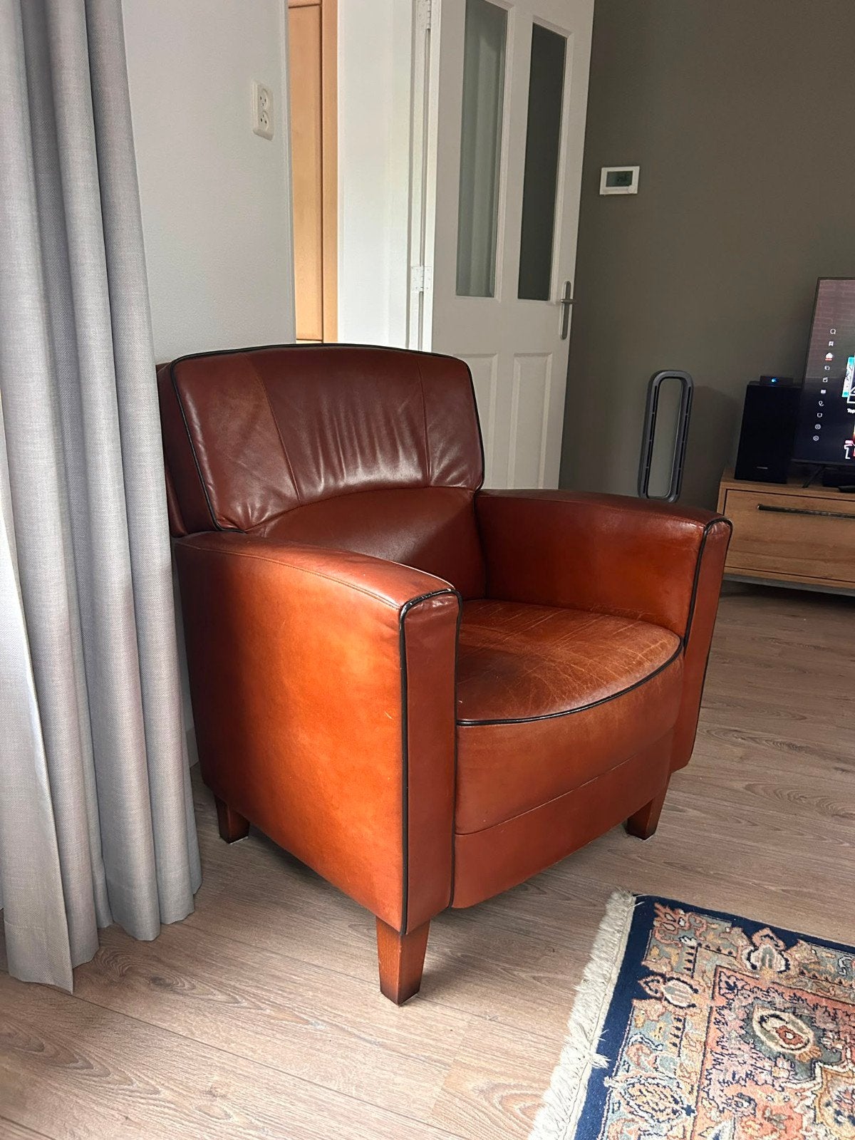 Comfortabele leren fauteuil - Cognac bruin, Huis en Inrichting, Ophalen, Gebruikt, Klassiek, Tijdloos, 75 tot 100 cm