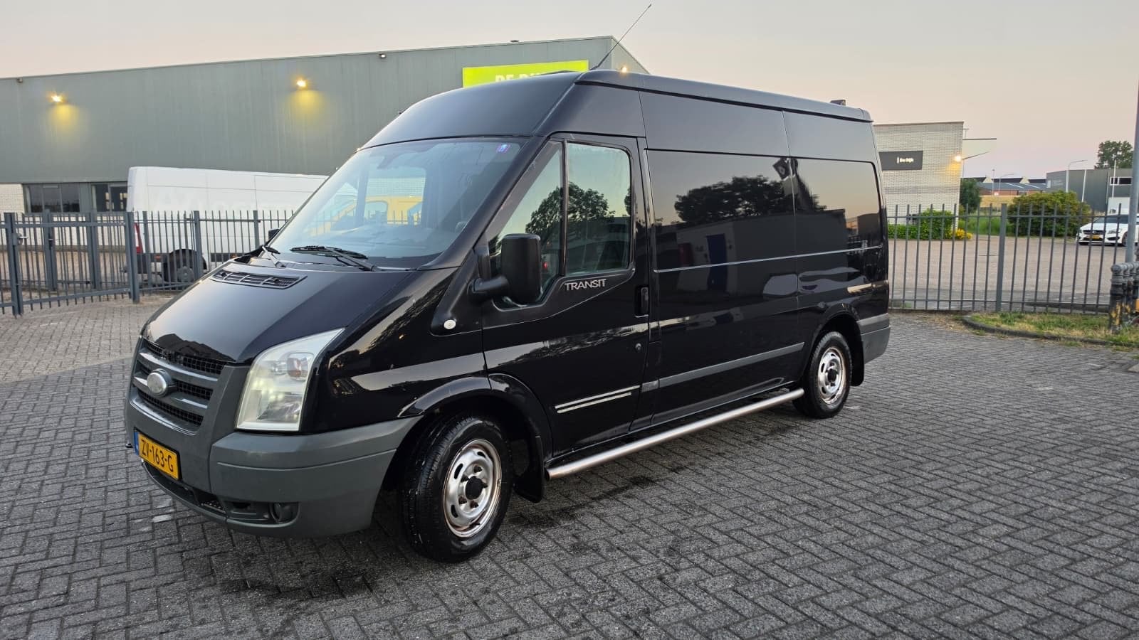 Caravans And Camping Zeer
