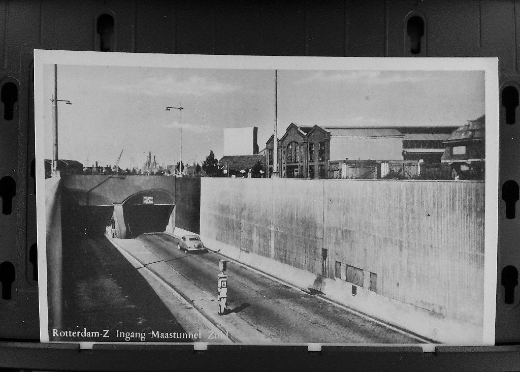 Rotterdam Z: Ingang Maastunnel Zuid, Verzamelen, Ophalen of Verzenden, 1940 tot 1960, Ongelopen, Zuid-Holland