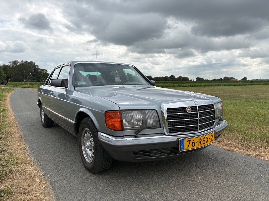 1983 Mercedes-Benz S-Klasse 380SE AUT Silberblau, foto 2