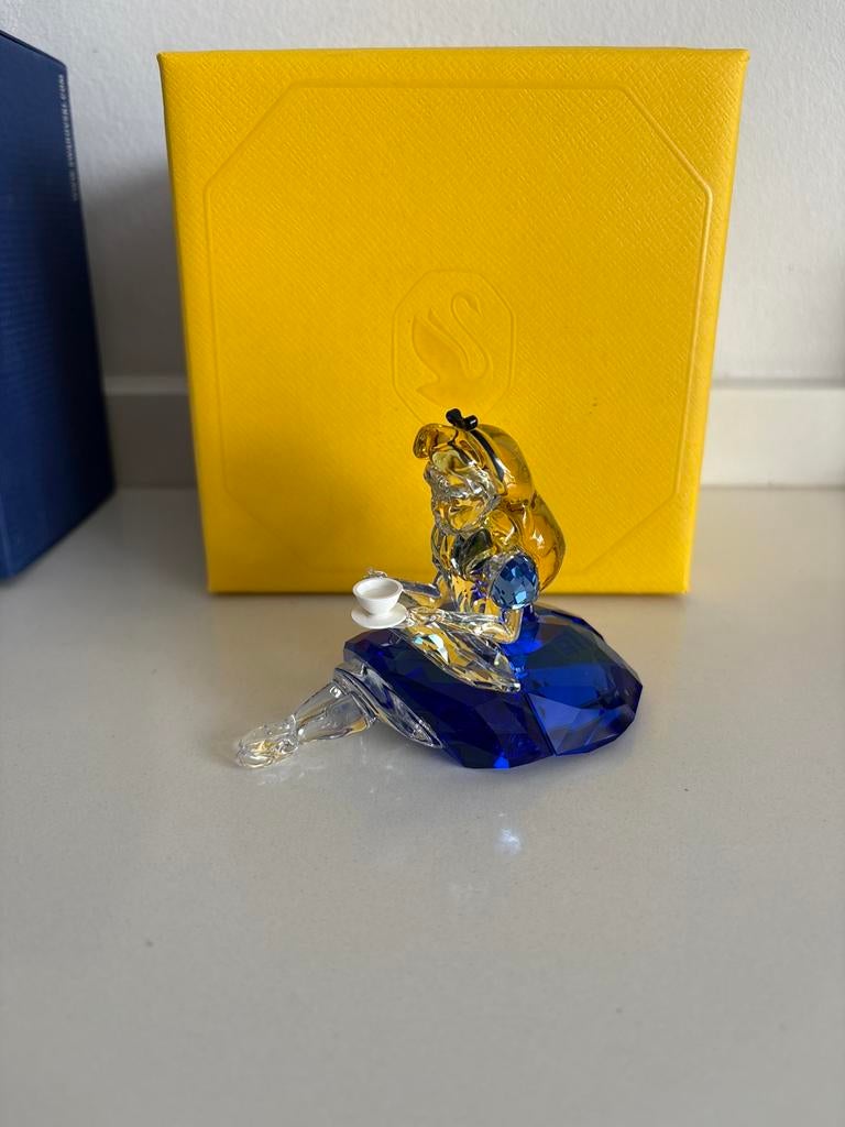 Swarovski disney Alice prinses, Ophalen of Verzenden, Zo goed als nieuw, Figuurtje