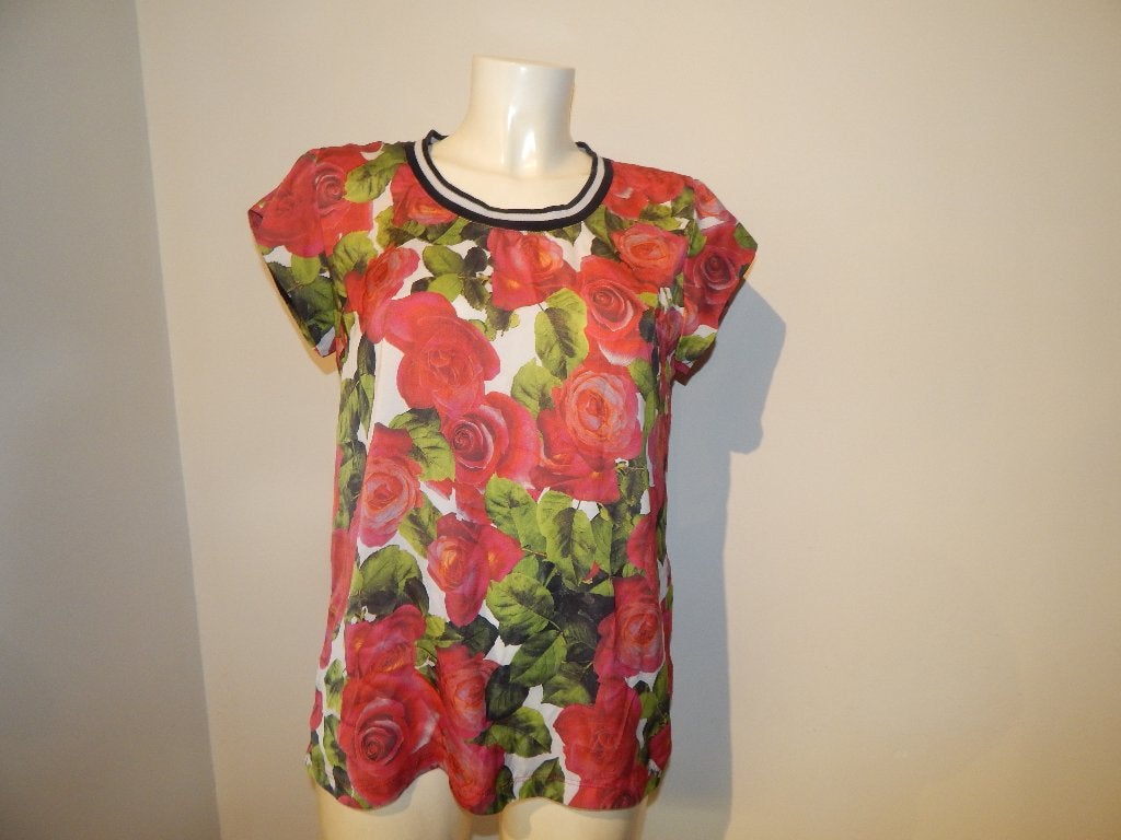 Marccain zijde achtige top in bloemen rozen print M, Kleding | Dames, T-shirts, Zo goed als nieuw, Maat 38/40 (M), Meerkleurig