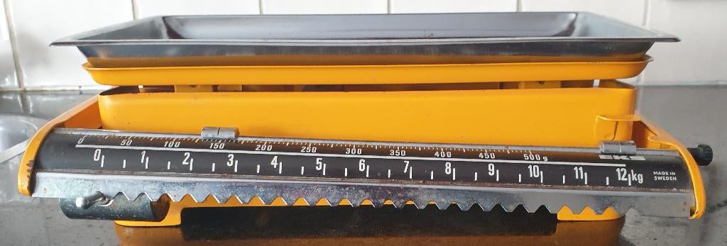 weegschaal eks, Witgoed en Apparatuur, Weegschalen, Minder dan 10 kg, Keukenweegschaal, Ophalen of Verzenden, Zo goed als nieuw