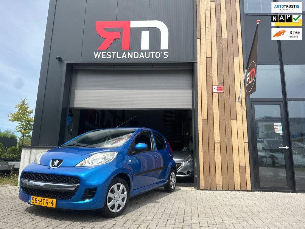 Peugeot 107 1.0-12V XS / airco /APPLE-CARPLAY/ Navi/ NW- APK, Auto's, Peugeot, Voorwielaandrijving, Euro 5, Zwart, 68 pk