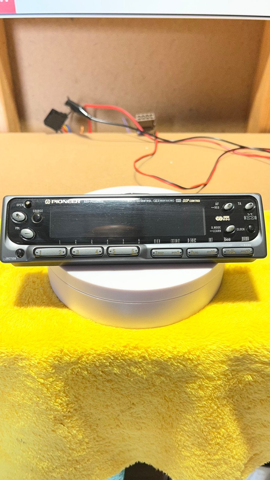Pioneer KEH-P8200RDS FRONT LEES TEKST, Auto diversen, Autoradio's, Ophalen of Verzenden, Gebruikt