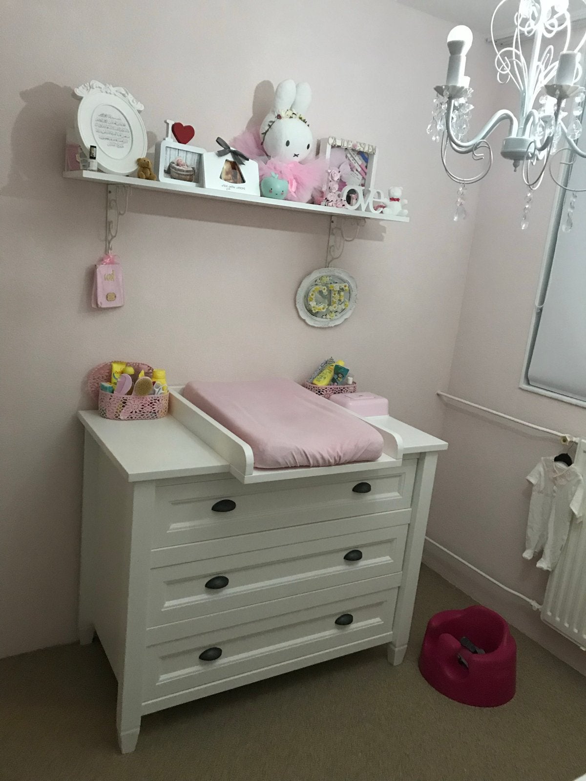 TWF Babykamer Marbella - Ledikant, Commode, Kast, Ophalen, Zo goed als nieuw, Jongetje of Meisje
