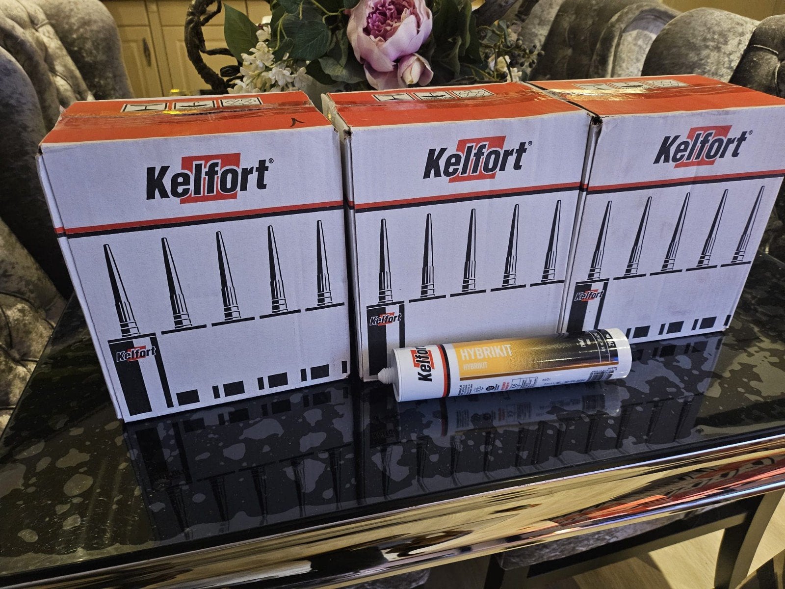 DOOS KELFORT
HYBRIKIT
KLEUR ZWART
12 STUKS IN EEN DOOS
€20 p, Ophalen of Verzenden