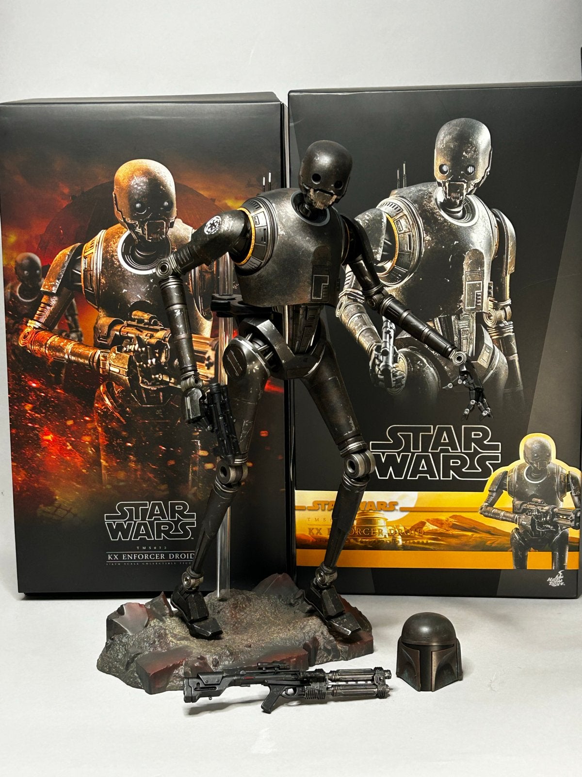 Hot Toys TMS072 KX Enforcer Droid 1/6, Ophalen of Verzenden, Zo goed als nieuw, Actiefiguurtje