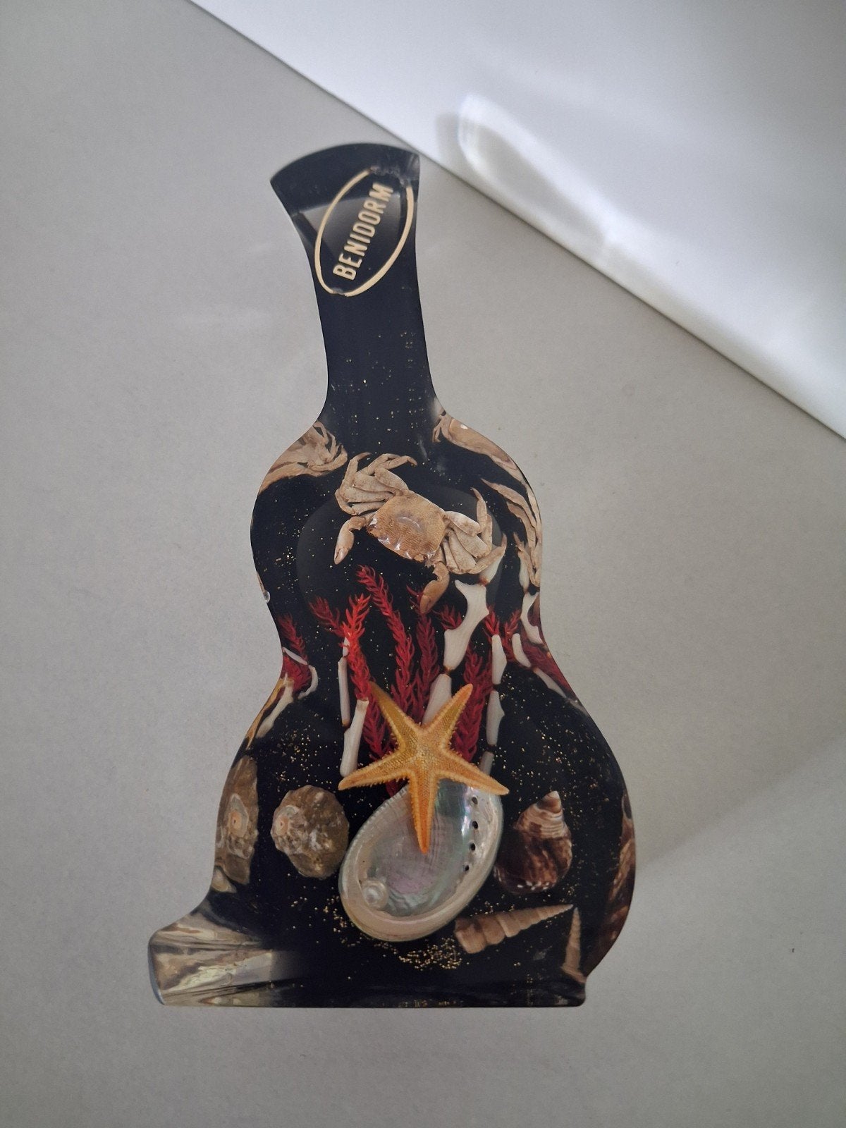 Decoratieve Epoxy Gitaar Benidorm - Zeeleven, Verzamelen, Ophalen of Verzenden, Gebruikt