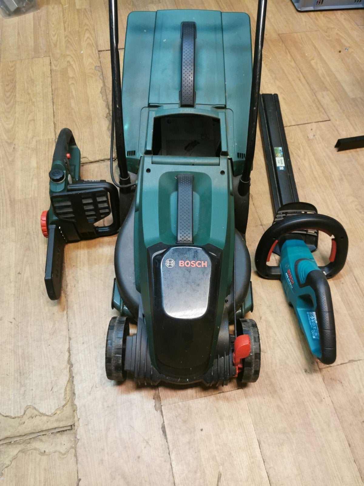 compacte en lichte Bosch grasmaaier is ideaal voor kleinere, Ophalen of Verzenden, Gebruikt