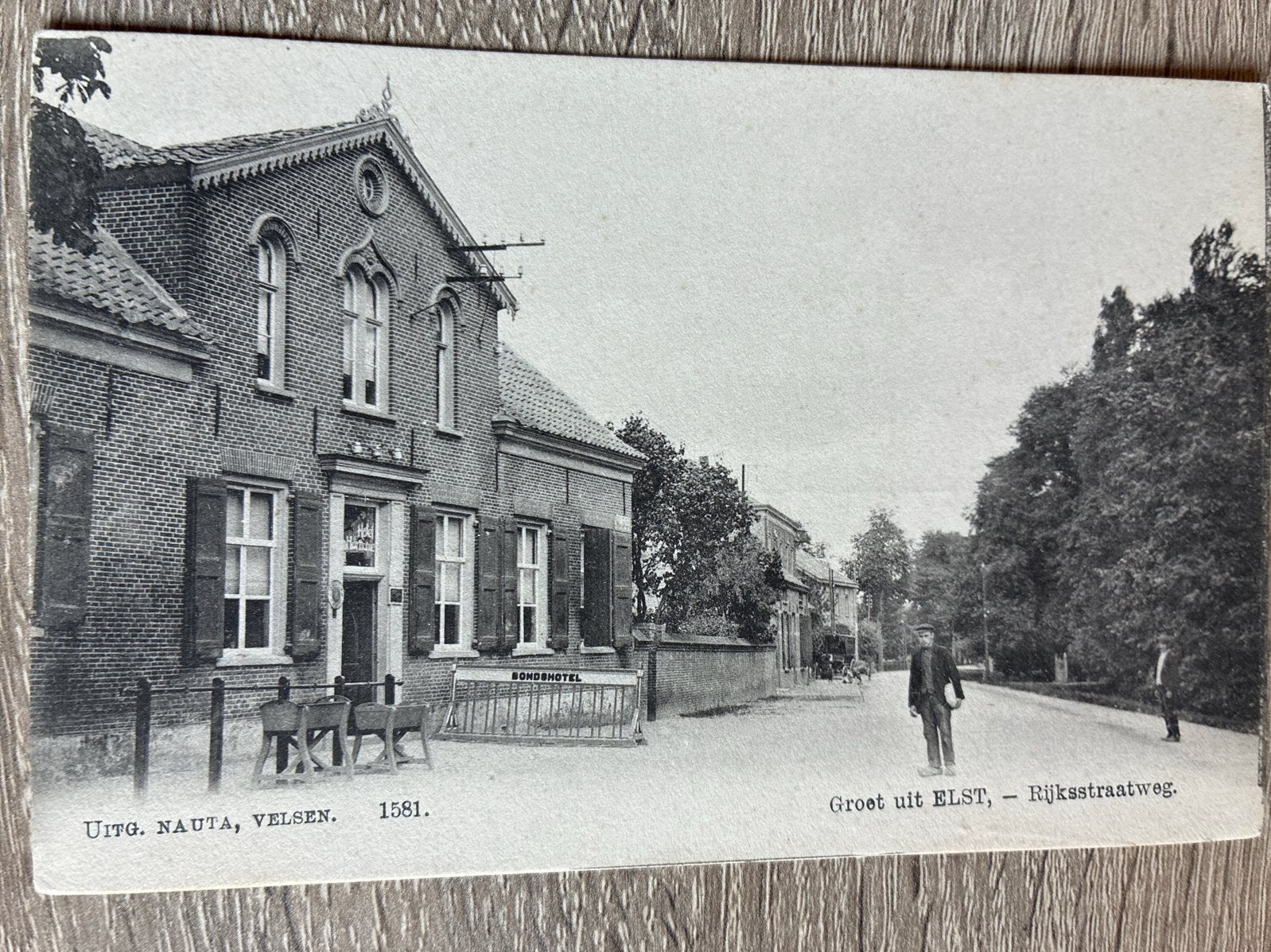 Oude Ansichtkaart Elst, Rijksstraatweg - Uitg. Nauta, Velsen, Ophalen of Verzenden, Voor 1920, Gelopen, Gelderland