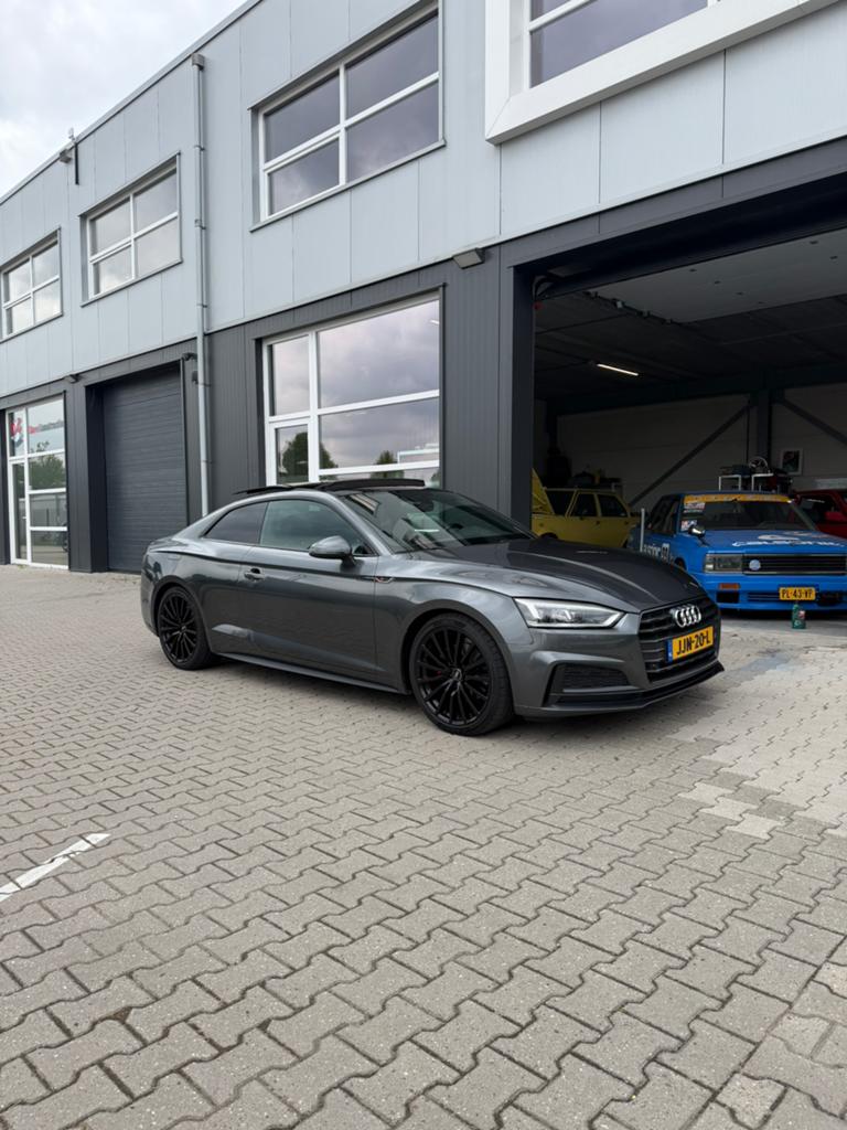 Audi A5 Coupe 2.0 2018 | Perfecte spec, dealer onderhouden, Auto's, Euro 5, Zwart, 1984 cc, 4 stoelen