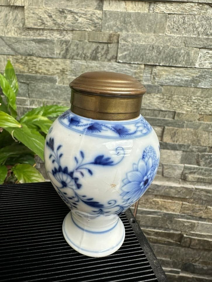 Antieke Meissen porseleinen blauwe tabakspot, Antiek en Kunst, Ophalen