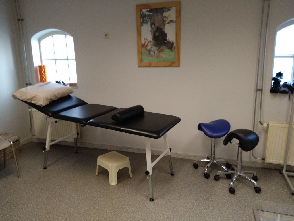 massagebank metaal met kunststof bekleding, Ophalen, Gebruikt