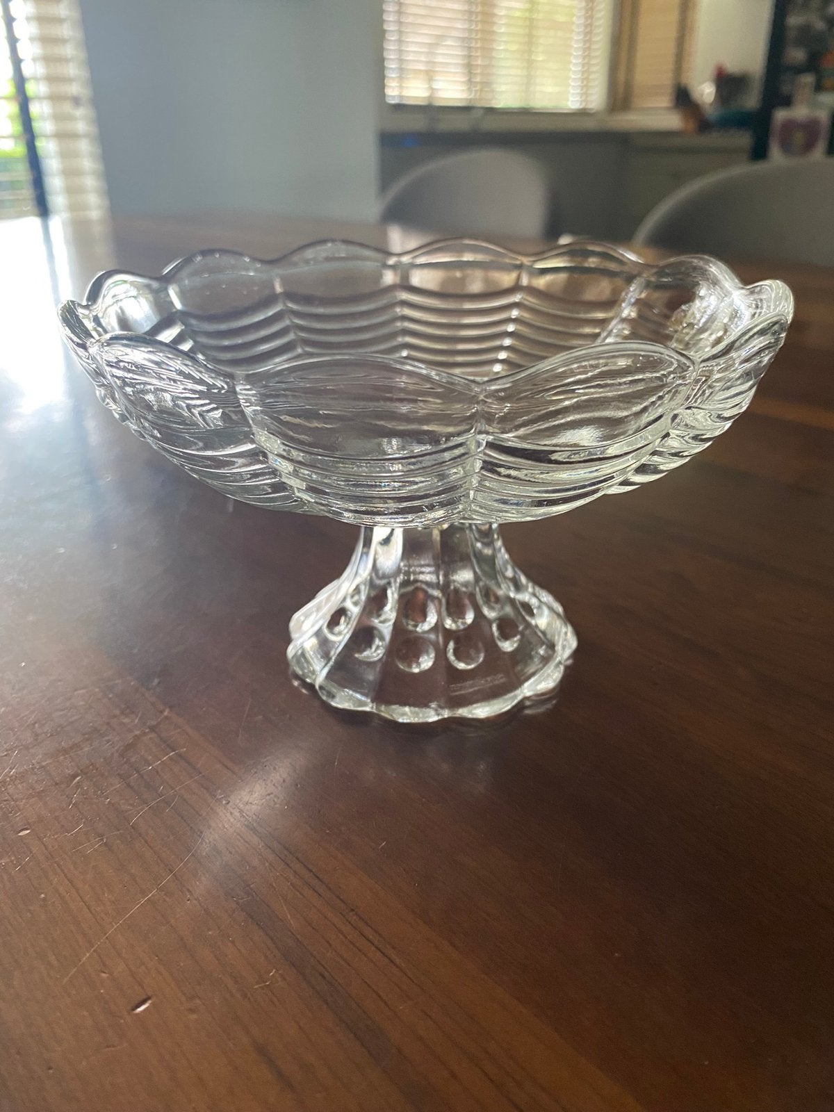 Vintage glazen schaaltje op voet in top conditie, Ophalen of Verzenden, Zo goed als nieuw, Rond, Glas