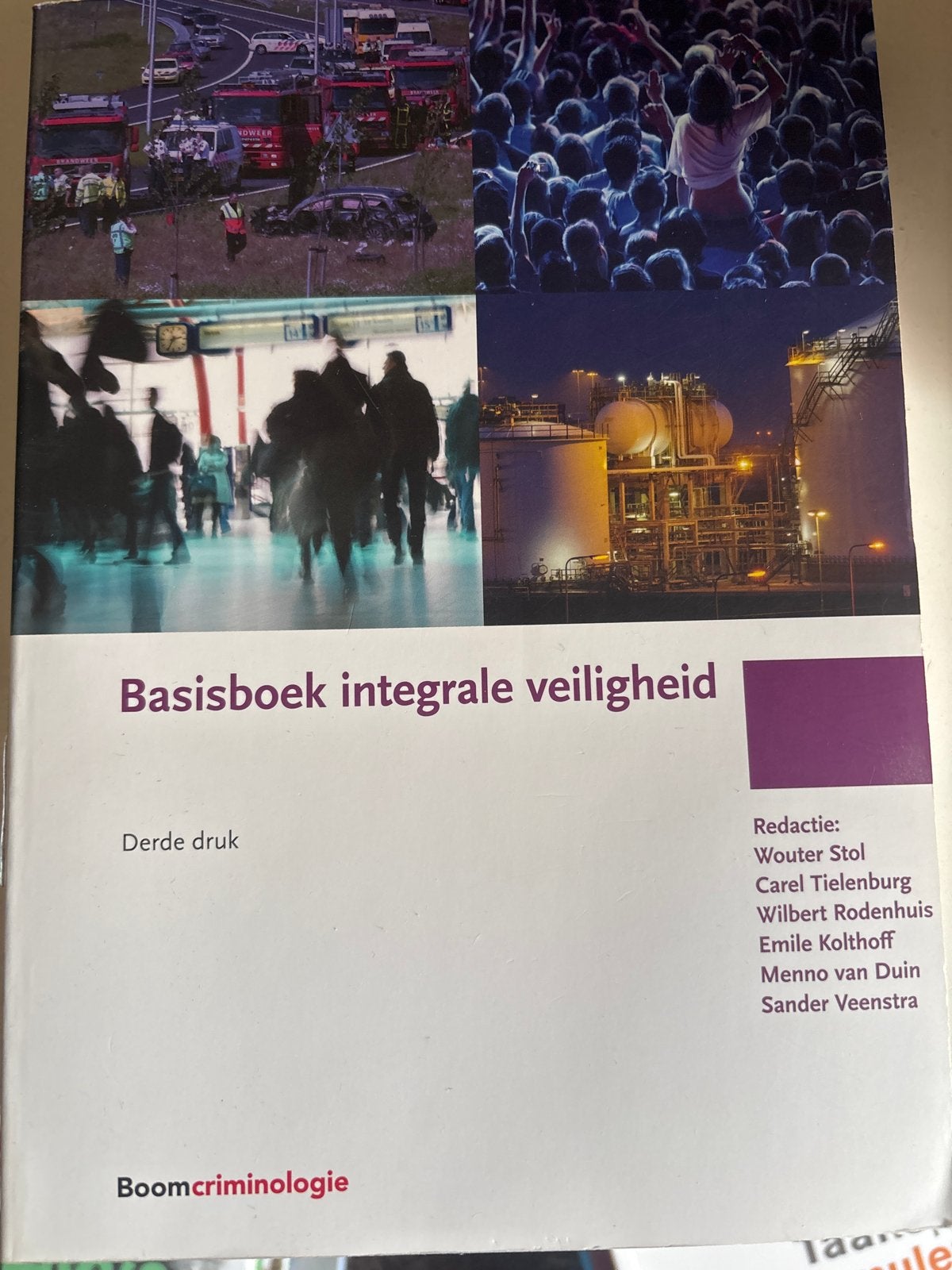 Basisboek Integrale Veiligheid - Derde Druk, Boeken, Studieboeken en Cursussen, Ophalen of Verzenden, Gamma, Gelezen, HBO