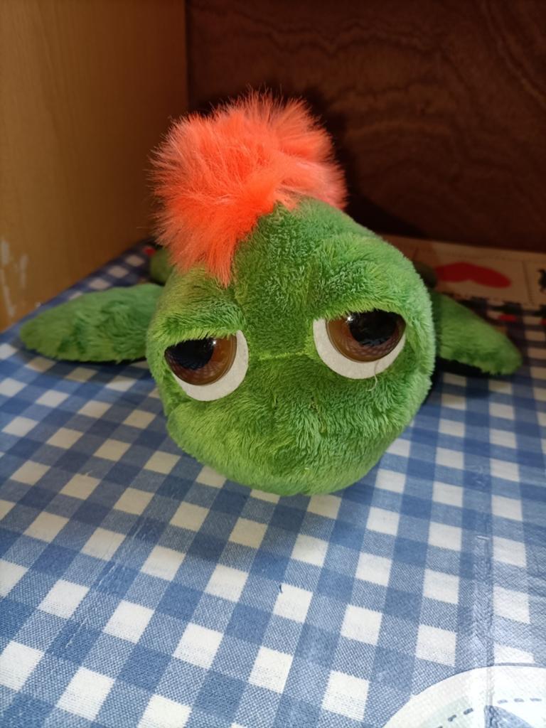 Suki Punk schildpad knuffel met leren schild en oranje haar, Ophalen of Verzenden
