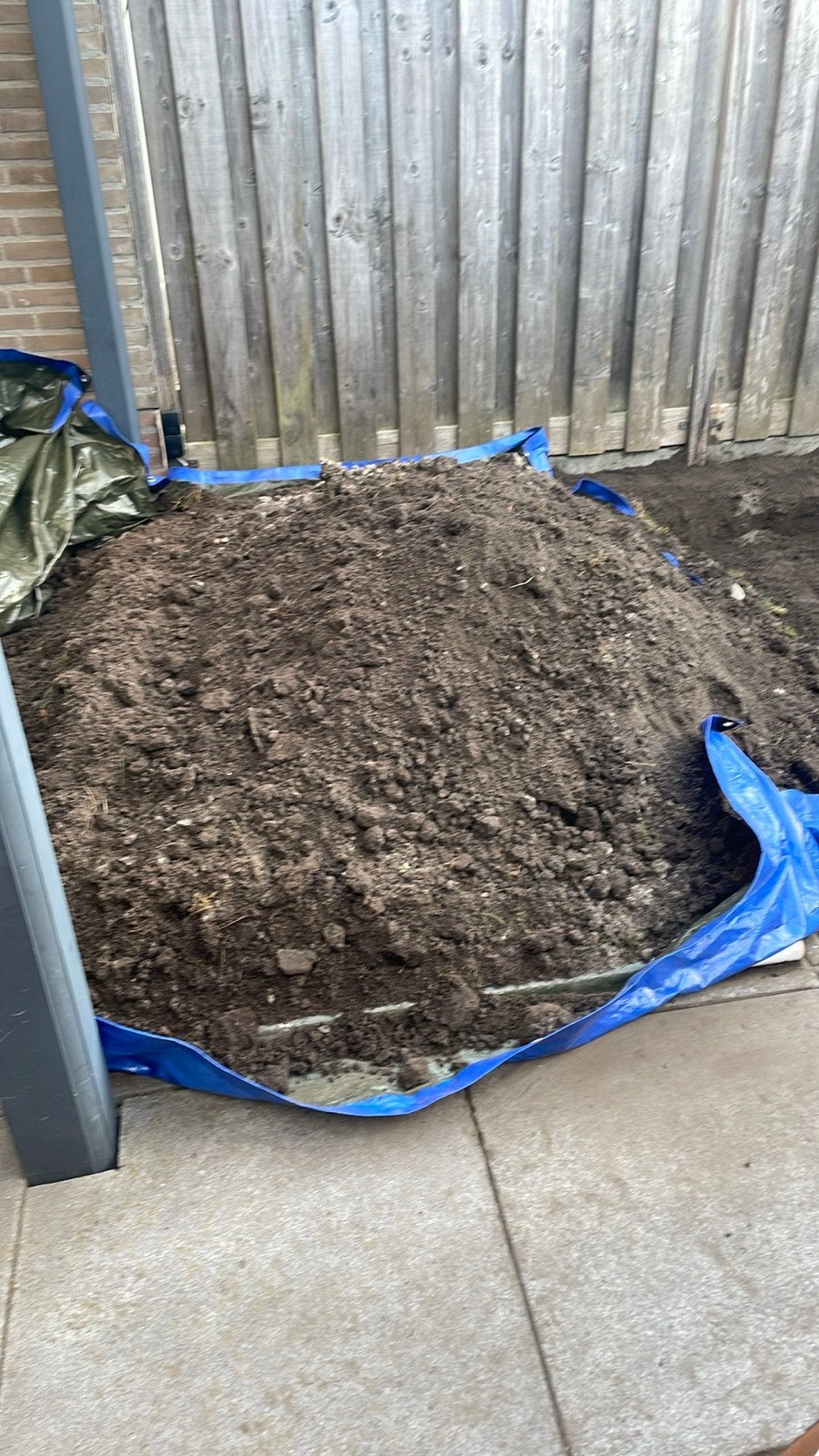 Gratis Ophoogzand / Tuinaarde af te halen, Ophalen, Gebruikt, Ophoogzand