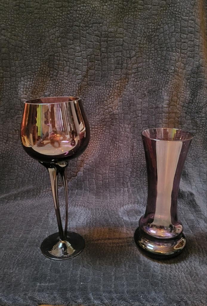 Set van vaasje en hoog decoratie glas  - aubergine kleur, Huis en Inrichting, Woonaccessoires | Vazen, Ophalen, Overige kleuren