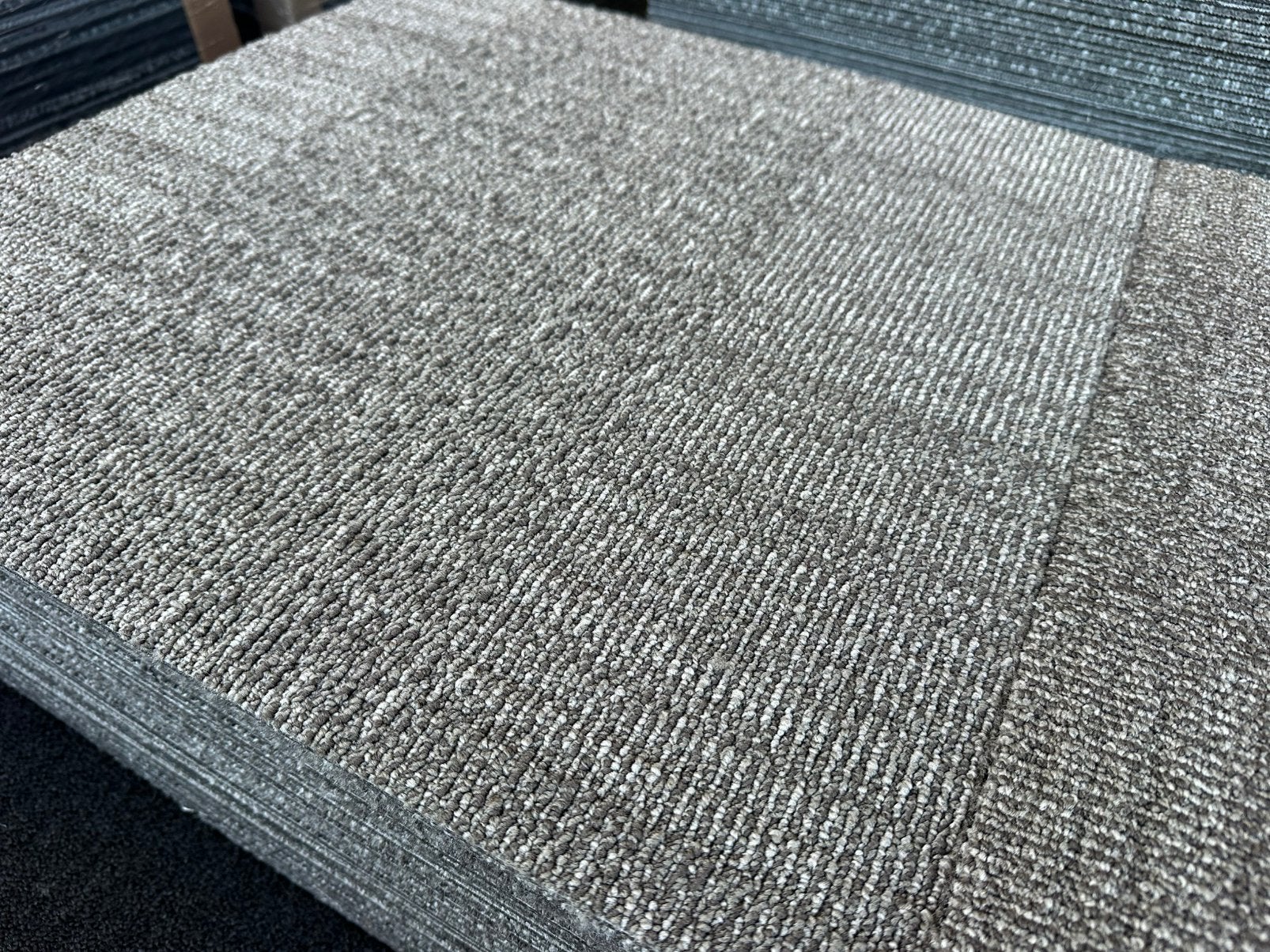 Tapijttegels 50x50 cm ca 1000 stuks (250m2, Ophalen, Q, 75 m² of meer, W
