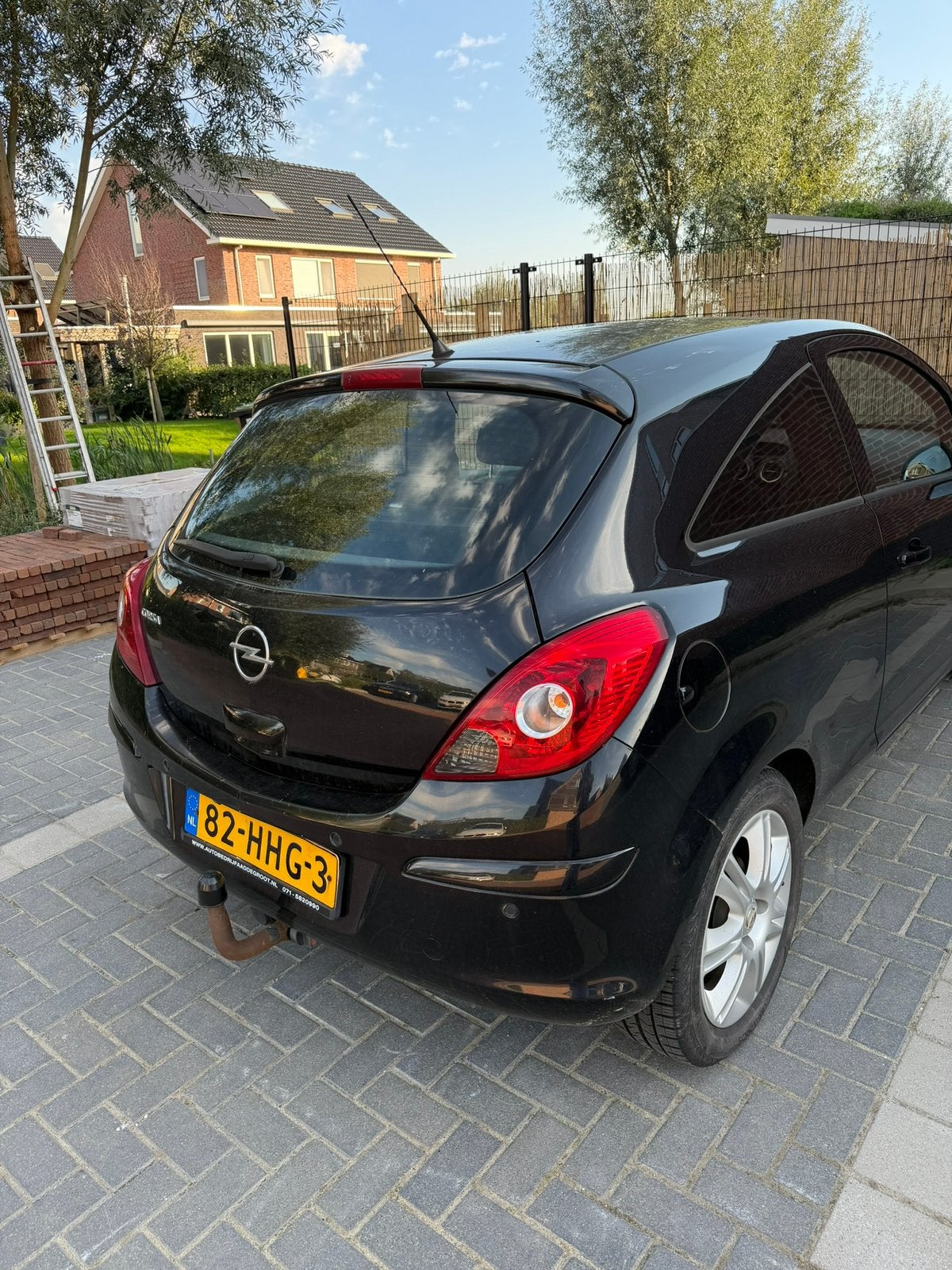 Foto 10 van Opel Corsa 1.2 16V 3D Easytronic 2008 Zwart MET CAMERA!