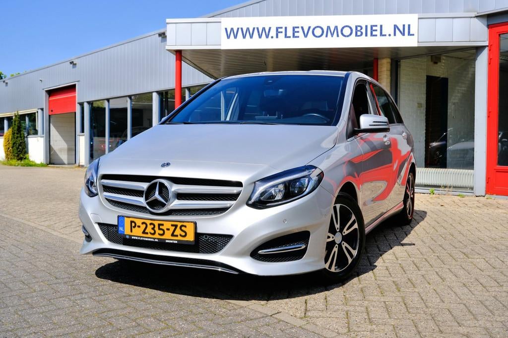 Mercedes-Benz B-klasse 160 Prestige Navi|Clima|Cam|LED|LMV, Voorwielaandrijving, Gebruikt, 4 cilinders, Lichtsensor