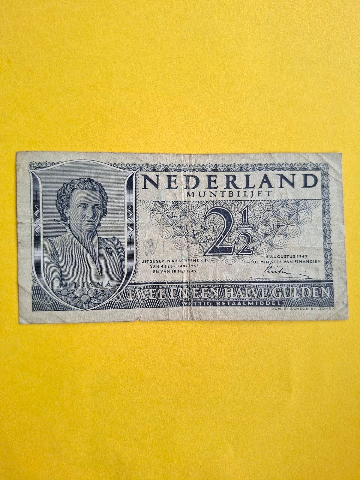 2,5 gulden Juliana uit 1949 in ZF
Serie nummer 2 SY 028684
P, Ophalen of Verzenden, 2½ gulden, Los biljet
