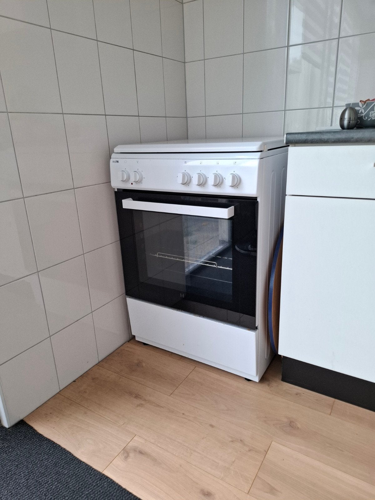 Etna FGV160WIT Gasfornuis met oven, Witgoed en Apparatuur, Fornuizen, Ophalen, 4 kookzones, Zo goed als nieuw, Gas