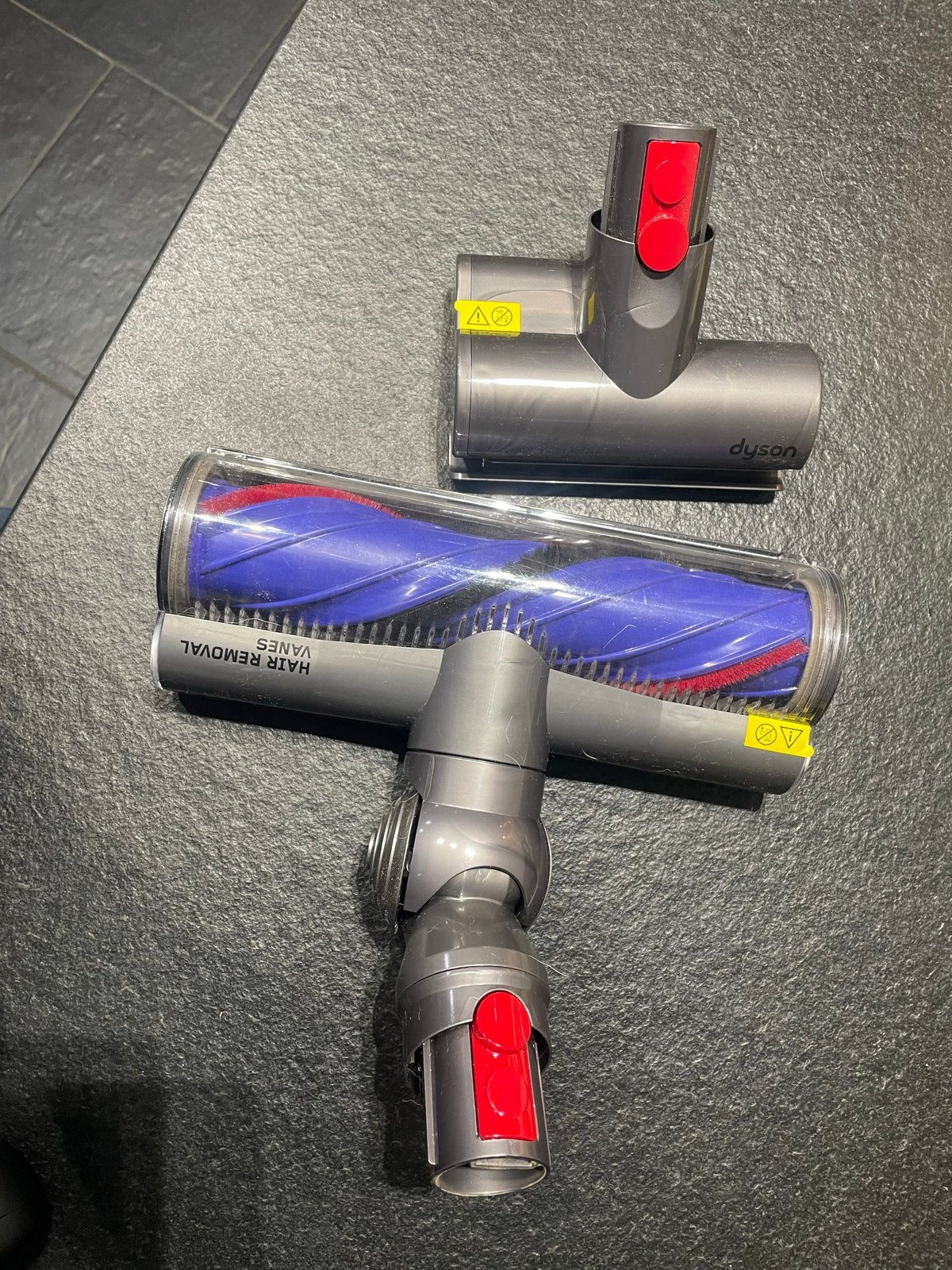 Dyson stofzuigerborstel met haarverwijderingsfunctie, Witgoed en Apparatuur, Overige typen, Ophalen of Verzenden, Zo goed als nieuw