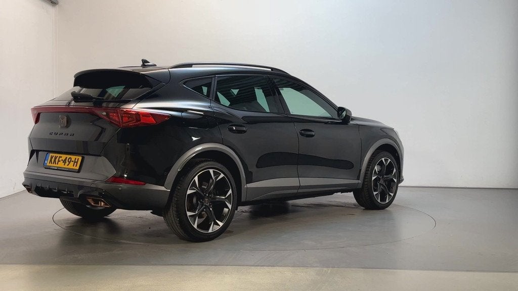 CUPRA Formentor 1.4 e-Hybrid VZ 245pk Performance Camera Bea, Auto's, Cupra, Gebruikt, 4 cilinders, Leder en Stof, Zwart