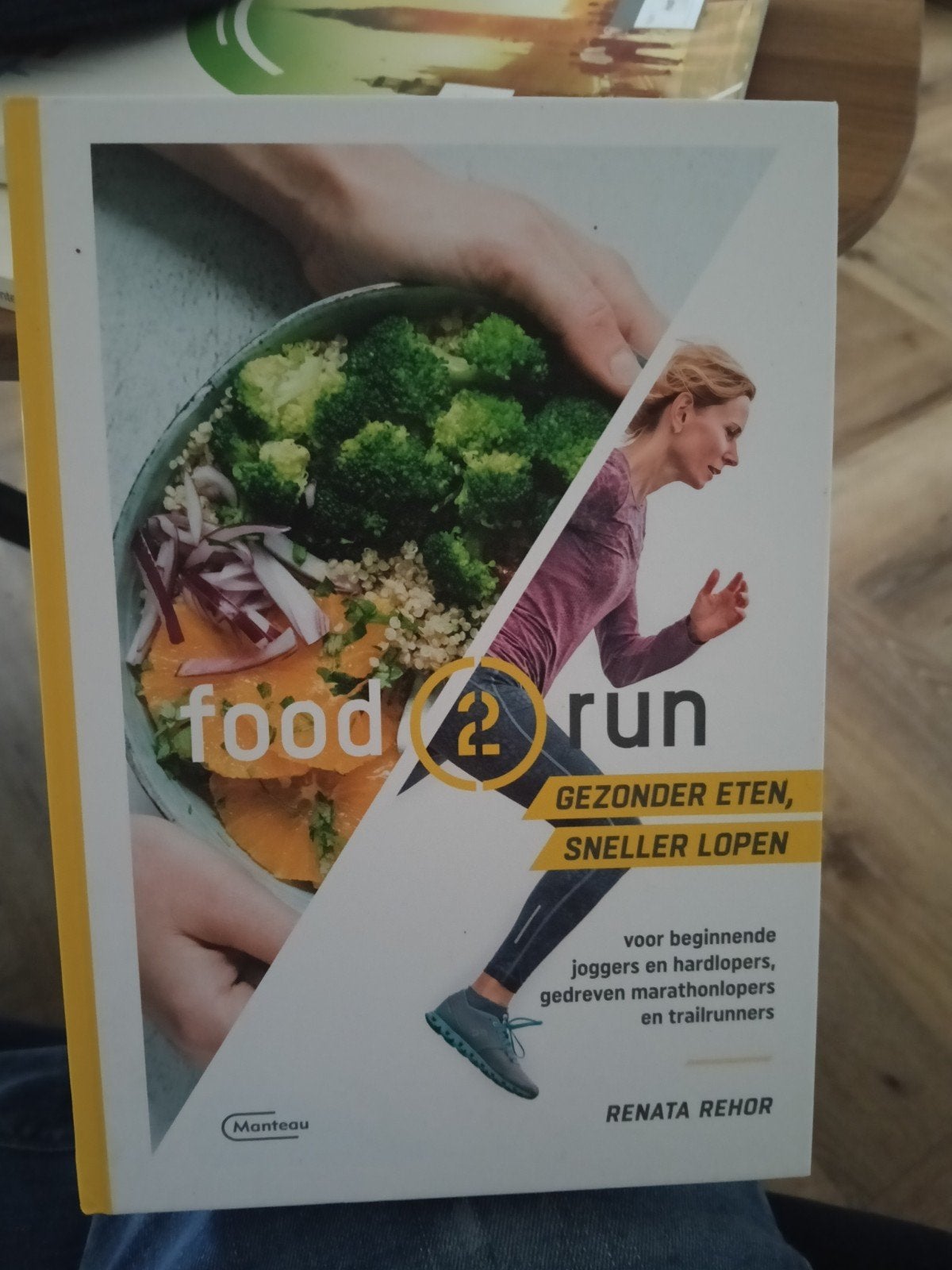 Food 2 Run: Gezonder eten, sneller lopen - Renata Rehor, Ophalen of Verzenden, Zo goed als nieuw, Renata Rehor, Lopen en Fietsen