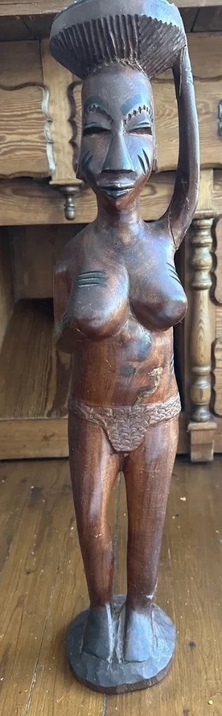 Vrouwenfiguur met mand - Oost-Afrikaans '50/'60, Ophalen, 50 - 100 cm, Handgemaakt, Beeld