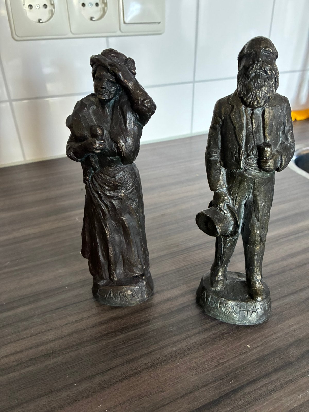 Abraham en Eva beeldje, Ophalen, Zo goed als nieuw