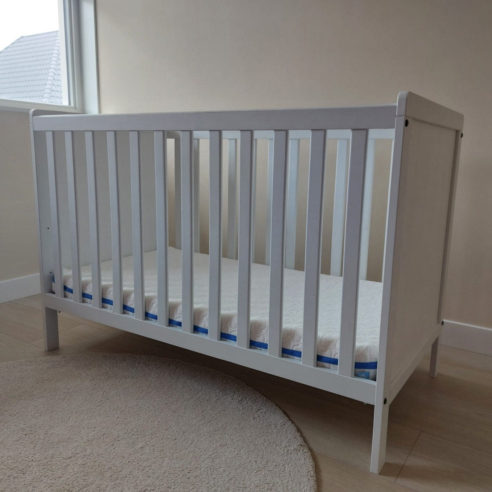 Wit babybedje - 120x60 cm, Kinderen en Baby's, Ophalen, Gebruikt, Lattenbodem, Minder dan 140 cm