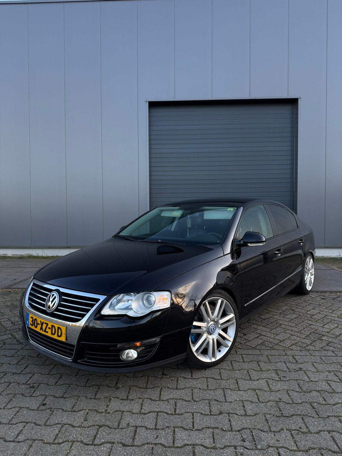 Volkswagen Passat R32 184KW 4M DSG 2007 Zwart, Auto's, Automaat, Zwart, Zwart, Vierwielaandrijving