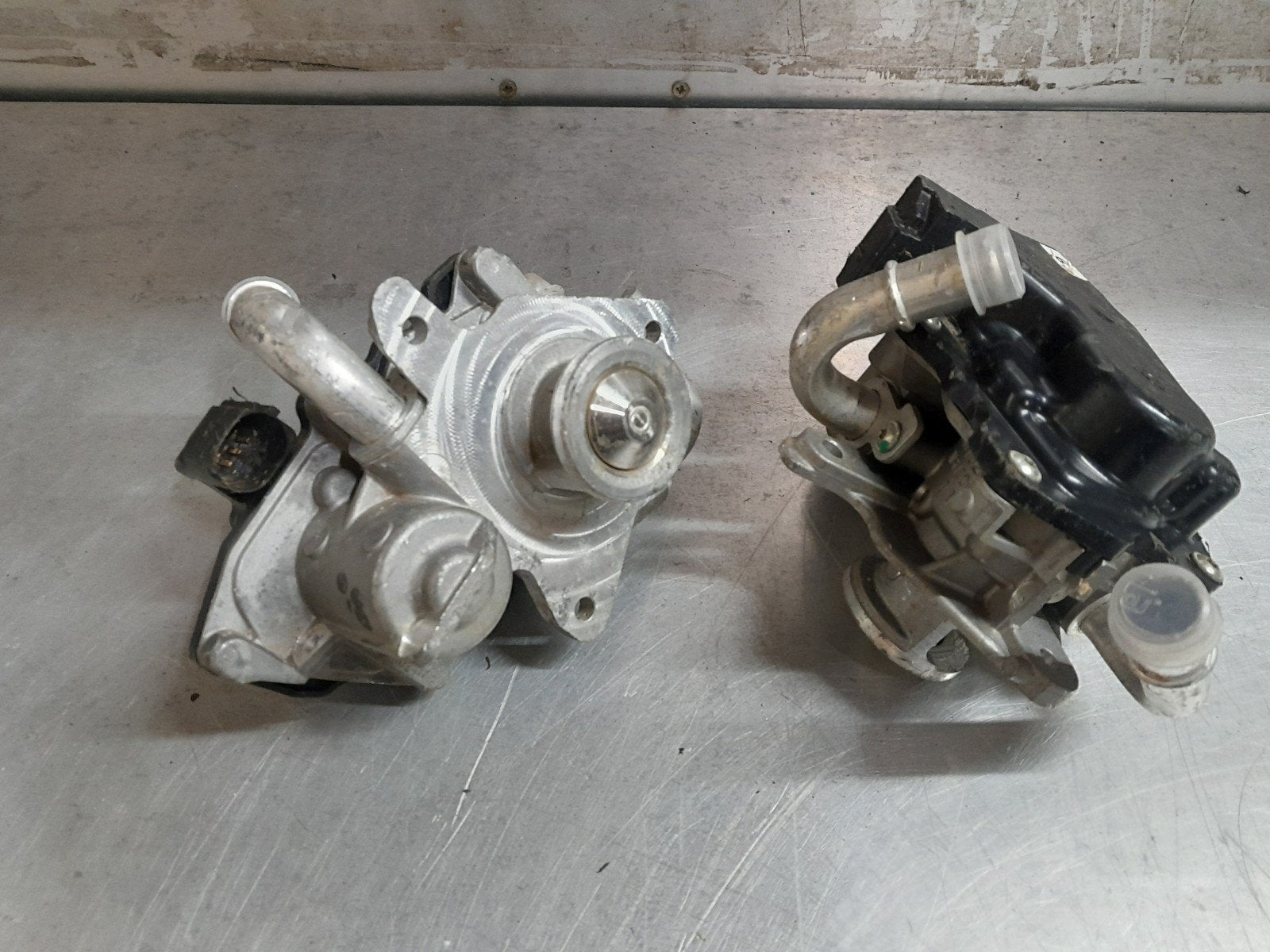 EGR klep VW Golf 7 GTD 2.0 TDI CUNA 04L131501E, Ophalen of Verzenden