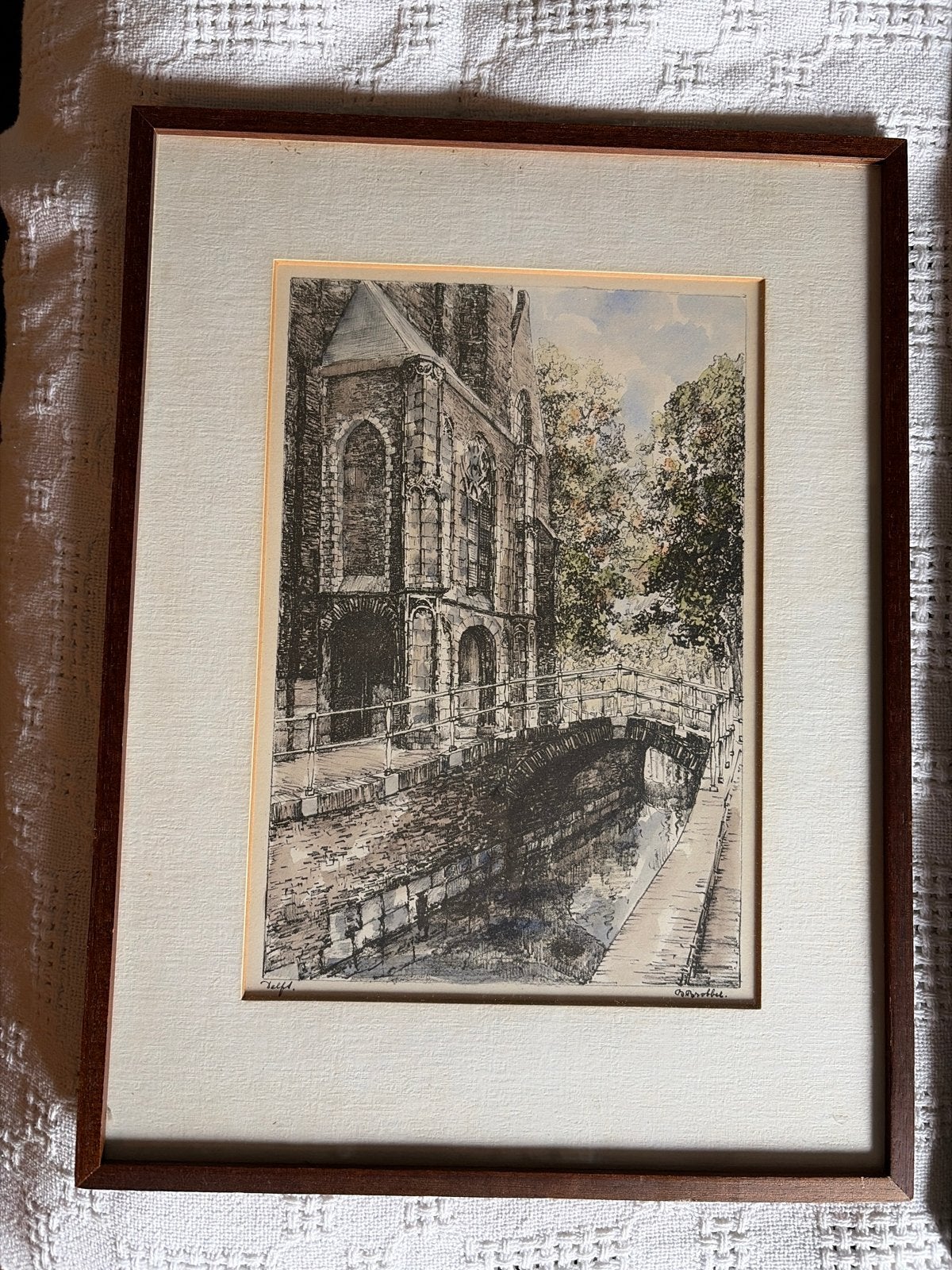 Delftse gracht met brug en gebouw - Gesigneerde ets, Ophalen, Ets, Stadsgezicht, Gesigneerd