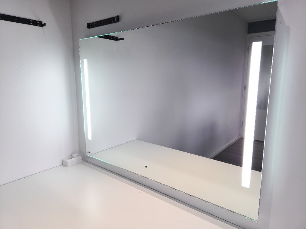 Luxe Badkamer Spiegels XL met Verlichting+Verwarming > NIEUW, Huis en Inrichting, Badkamer | Badkamermeubels, 100 tot 150 cm, Overige typen